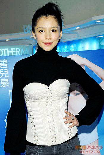 娱圈女星内衣外穿PK另类性感