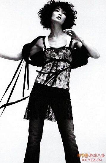 娱圈女星内衣外穿PK另类性感