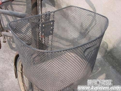 因囊中羞涩,特价出售爱车一辆