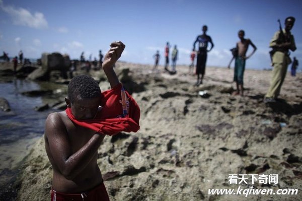 最冷血的战争工具 索马里童军真实生活