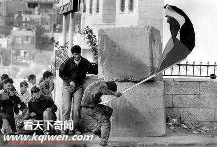 透黑镜头看到战争中近距离枪杀人类残忍瞬间(组图)