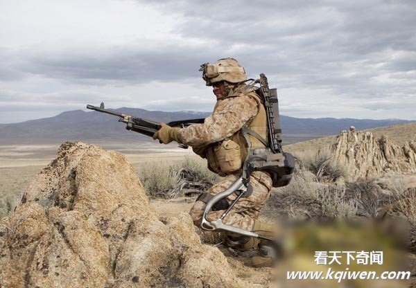 强悍的人类负重机械外骨骼HULC背负180斤也能健步如飞(实拍组图)