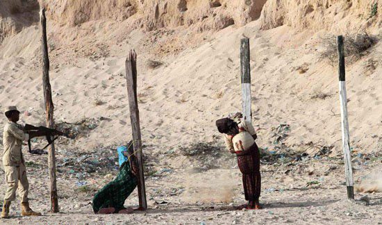 刑场实拍索马里枪决叛军真实画面(组图)