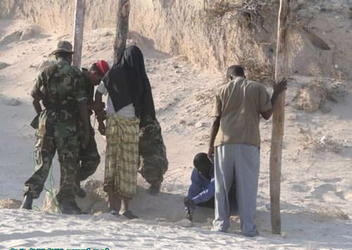 刑场实拍索马里枪决叛军真实画面(组图)